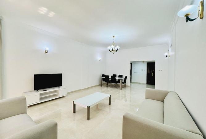 984942 - Property Image 2