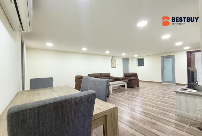 Apartment - 2 Bedrooms - 2 Bathrooms for rent in Al Juffair - Capital Governorate