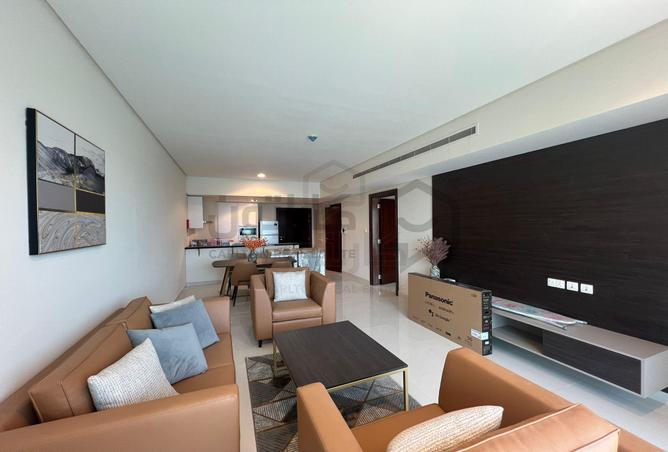 884692 - Property Image 2