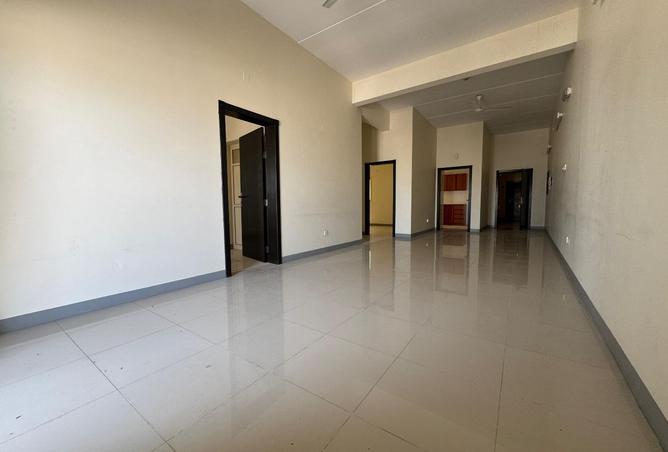 953675 - Property Image 2