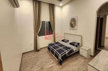 صورة لـ غرفة- غرفة النوم شقة - 2 غرف نوم - 2 حمامات للايجار في سار - المحافظة الشمالية ، صورة رقم 1