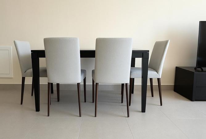 957768 - Property Image 2