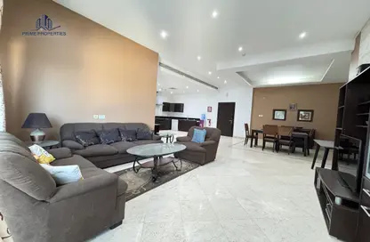 Apartment - 2 Bedrooms - 3 Bathrooms for rent in Al Juffair - Capital Governorate