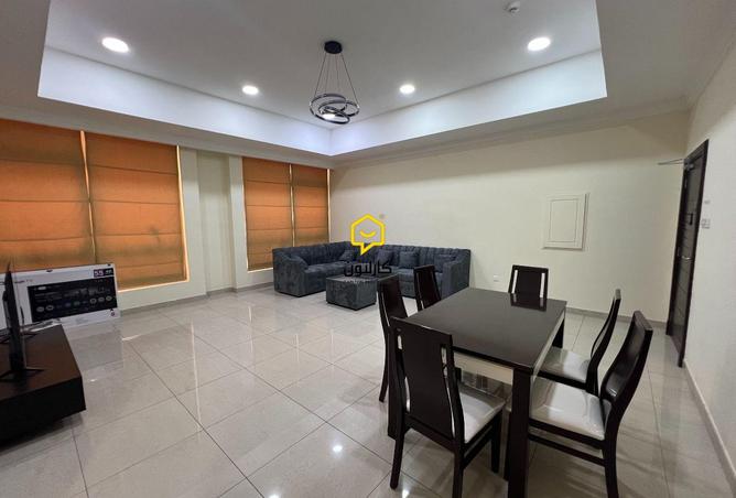 944749 - Property Image 2