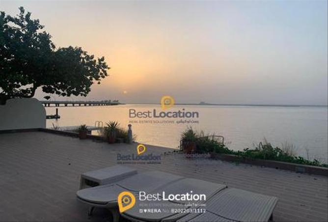 858121 - Property Image 3