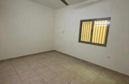 Apartment - 2 Bedrooms - 2 Bathrooms for rent in Sanad - Central Governorate