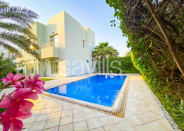 Stunning 4 Bed villa with private pool and garden