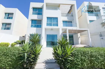 Villa - 3 Bedrooms - 4 Bathrooms for rent in Dilmunia Island - Muharraq Governorate