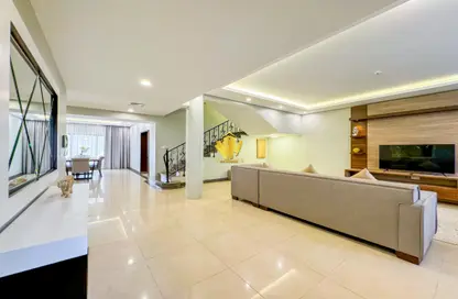 Villa - 3 Bedrooms - 3 Bathrooms for rent in Al Juffair - Capital Governorate
