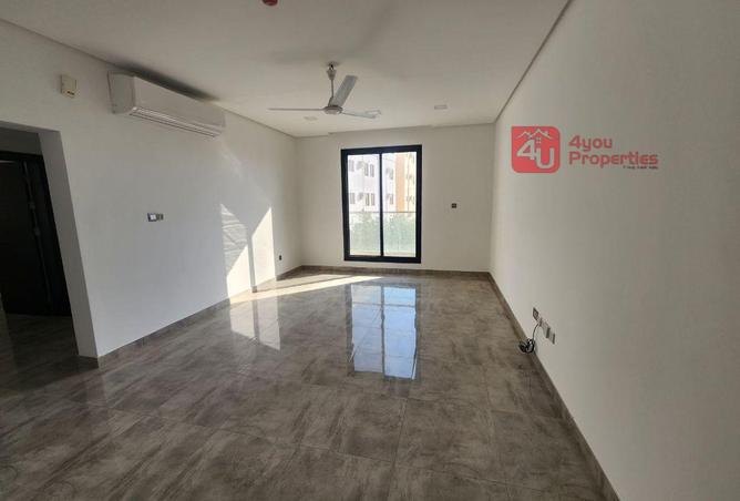 975675 - Property Image 2