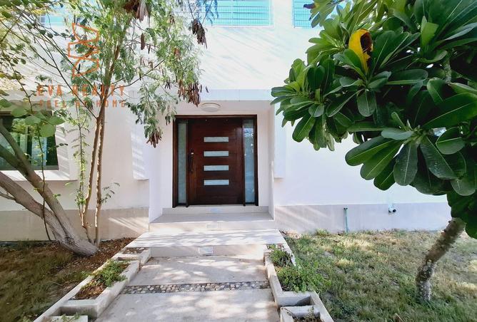 952675 - Property Image 3