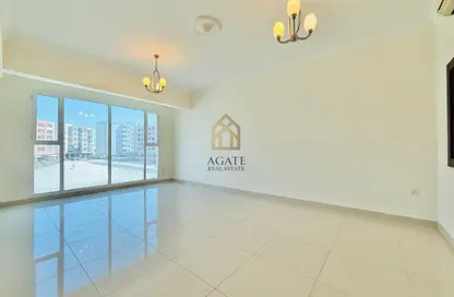 Apartment - 2 Bedrooms - 2 Bathrooms for rent in Hidd - Muharraq Governorate