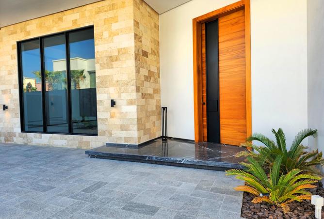 979563 - Property Main Image