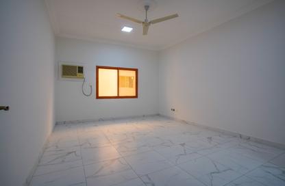 Office Space - Studio - 2 Bathrooms for rent in Gufool - Manama - Capital Governorate