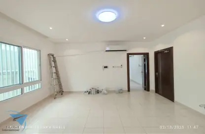 Apartment - 2 Bedrooms - 2 Bathrooms for rent in Tubli - Central Governorate