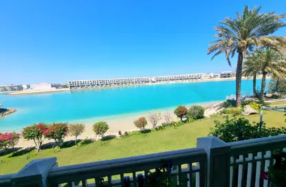 تاون هاوس - 3 غرف نوم - 3 حمامات للبيع في أمواج هومز - أمواج - المحرق