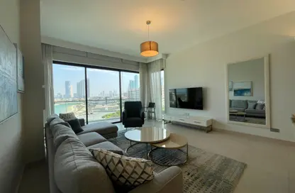 Apartment - 2 Bedrooms - 3 Bathrooms for rent in Reef Island - Capital Governorate