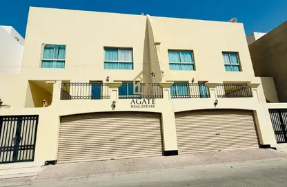 Villa - 4 Bedrooms - 6 Bathrooms for rent in Arad - Muharraq Governorate