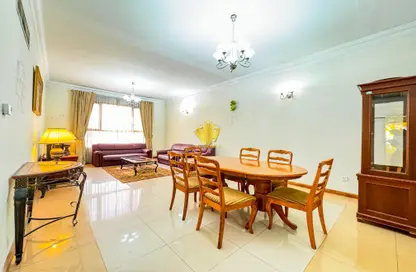 Apartment - 2 Bedrooms - 2 Bathrooms for rent in Al Juffair - Capital Governorate