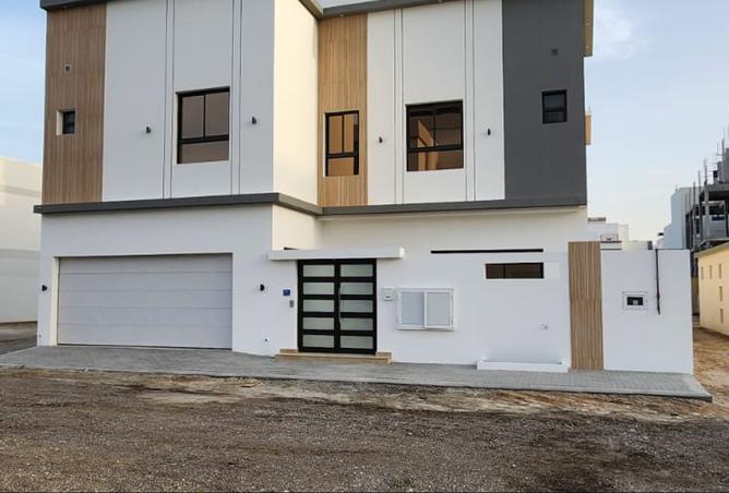 956995 - Property Main Image