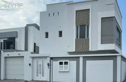 Villa - 4 Bedrooms - 5 Bathrooms for sale in Karzakkan - Northern Governorate