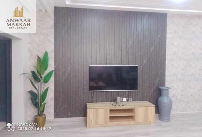 957466 - Property Image 3