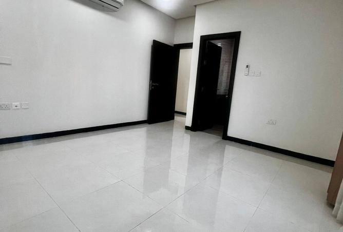 971278 - Property Image 3