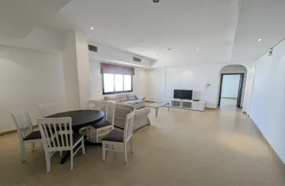 Apartment - 2 Bedrooms - 3 Bathrooms for rent in Janabiya - Northern Governorate