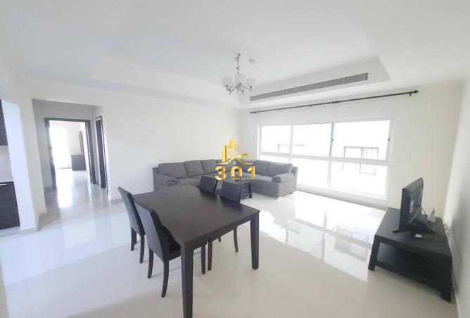 982407 - Property Image 2