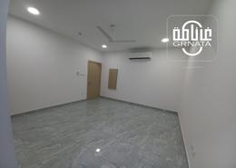 صورةغرفة فارغة لـ: شقة - 2 غرف نوم - 2 حمامات للكراء في القضيبية - المنامة - محافظة العاصمة, صورة 1