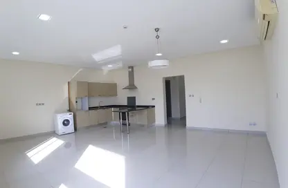 Apartment - 2 Bedrooms - 2 Bathrooms for rent in Adliya - Manama - Capital Governorate