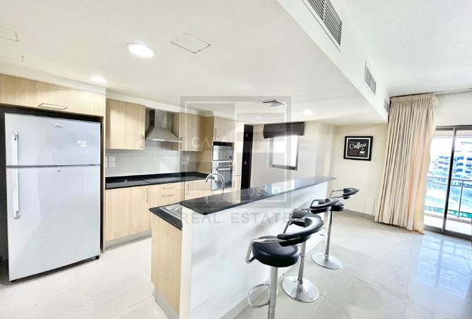 967413 - Property Image 3