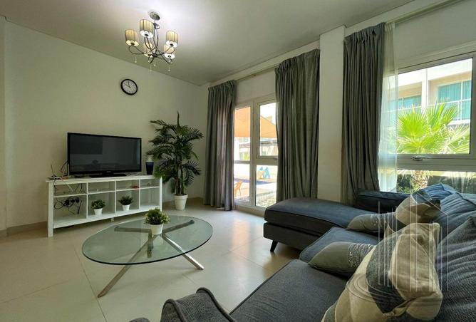 957961 - Property Image 2