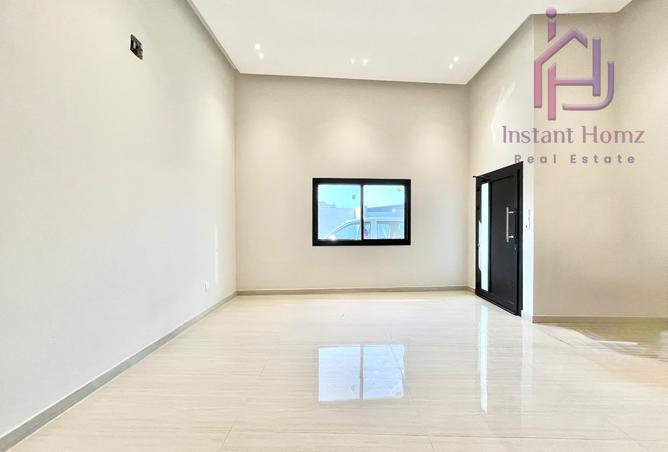 966624 - Property Image 2