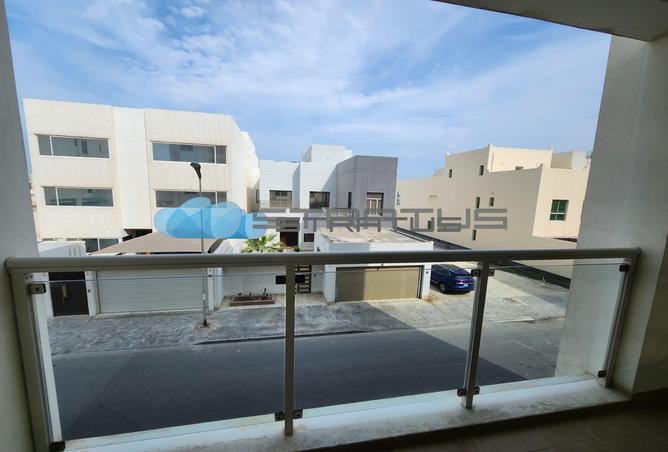 873751 - Property Image 2