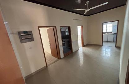 Apartment - 2 Bedrooms - 1 Bathroom for rent in Salmaniya - Manama - Capital Governorate