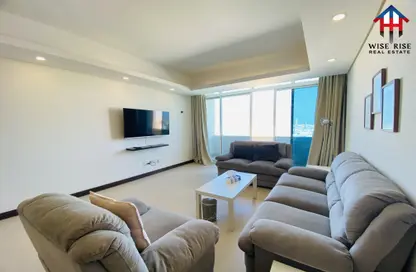 Apartment - 2 Bedrooms - 2 Bathrooms for rent in Busaiteen - Muharraq Governorate
