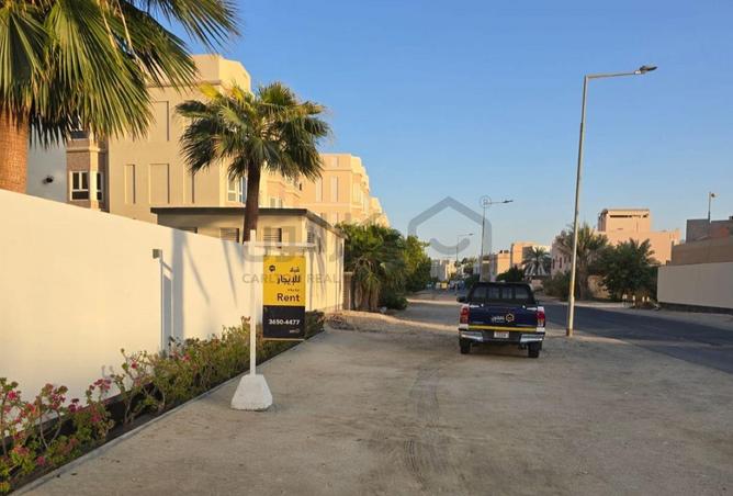 967311 - Property Image 2