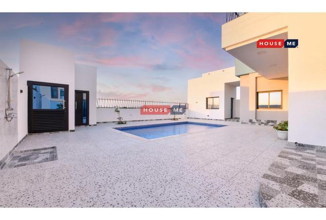 919068 - Property Image 2