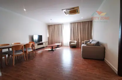 Apartment - 1 Bedroom - 2 Bathrooms for rent in Al Juffair - Capital Governorate