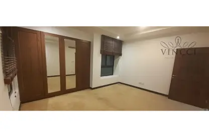 Empty Room image for: Office Space - Studio - 1 Bathroom for rent in Sanabis - Manama - Capital Governorate, Image 1