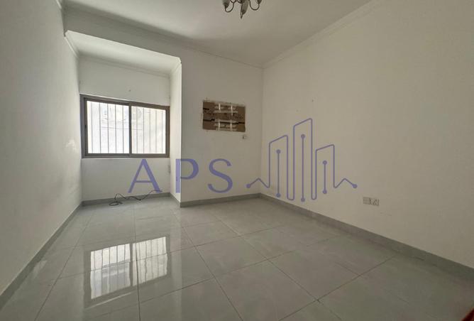 927718 - Property Main Image