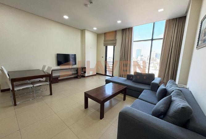 987643 - Property Image 2