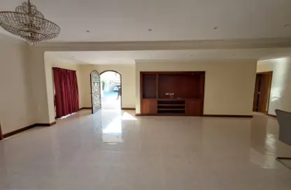 Villa - 3 Bedrooms - 3 Bathrooms for rent in Janabiya - Northern Governorate