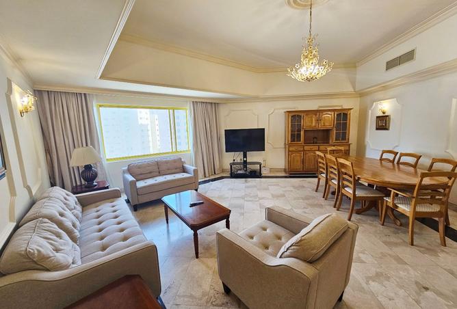 984667 - Property Image 2