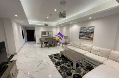 Apartment - 2 Bedrooms - 3 Bathrooms for rent in Al Juffair - Capital Governorate