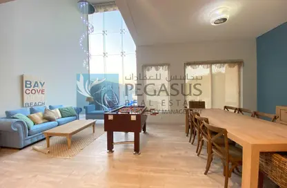 Villa - 5 Bedrooms - 7 Bathrooms for rent in Najma - Amwaj Islands - Muharraq Governorate