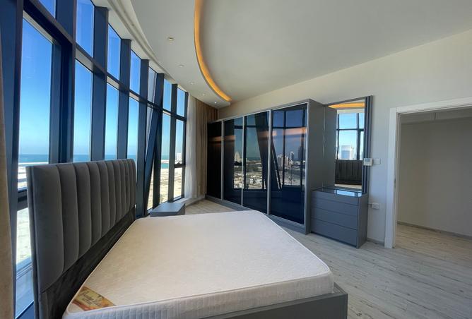 991813 - Property Image 2