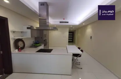 Kitchen image for: Apartment - 2 Bedrooms - 3 Bathrooms for sale in Amwaj Avenue - Amwaj Islands - Muharraq Governorate, Image 1