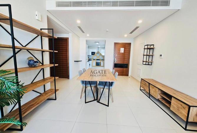 988975 - Property Image 2